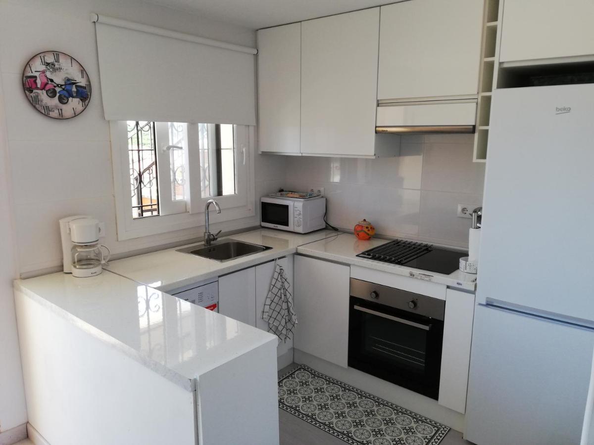 Estupendo Apartamento En Muy Buena Zona Daire L' Escala Dış mekan fotoğraf