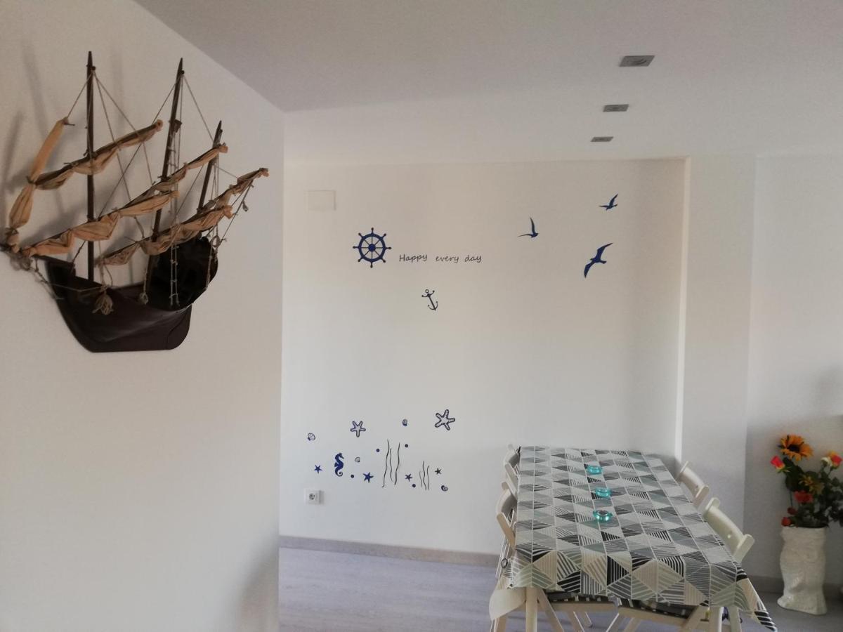 Estupendo Apartamento En Muy Buena Zona Daire L' Escala Dış mekan fotoğraf