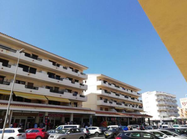 Estupendo Apartamento En Muy Buena Zona Daire L' Escala Dış mekan fotoğraf